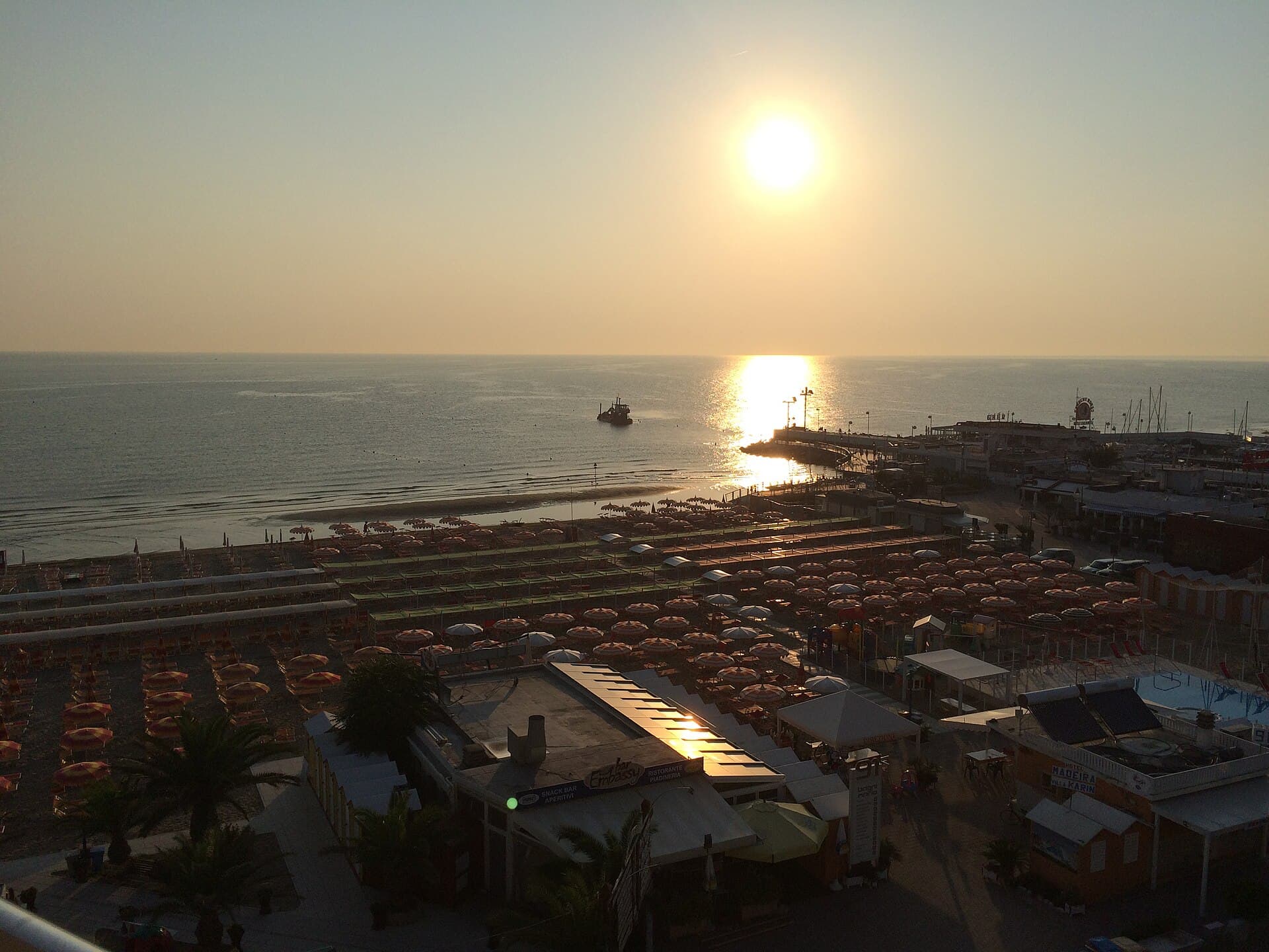 Playa del sol photo